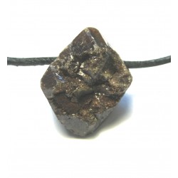 Zirkon Kristall gebohrt 1,5-2 cm