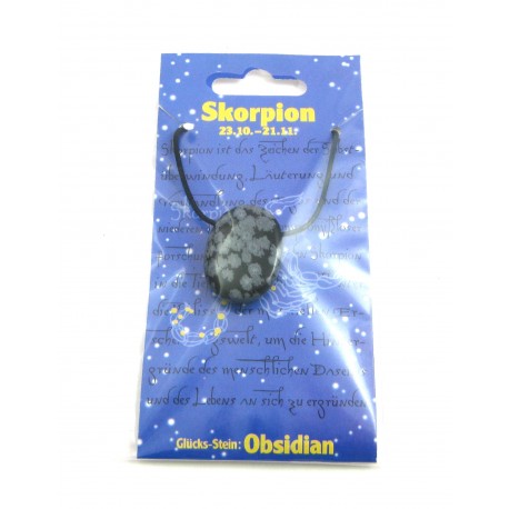 Linsenstein gebohrt mit Band auf Astro-Karte  Skorpion/Obsidian