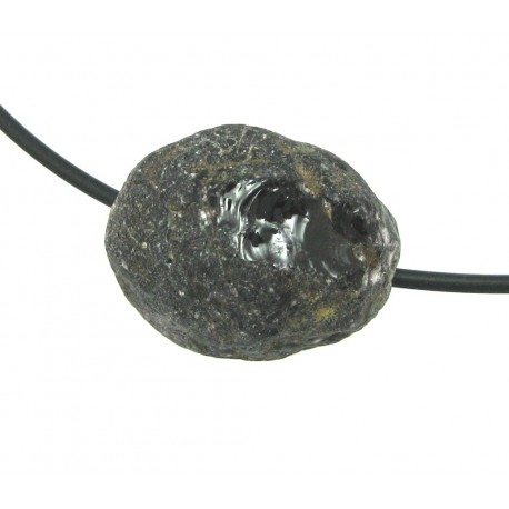 Granat Rohstein gebohrt 1,5-2 cm