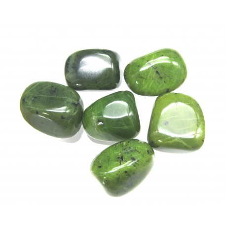 Trommelstein Serpentin dunkelgrün mit Magnetit 100 g