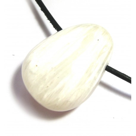 Trommelstein gebohrt Skolezit