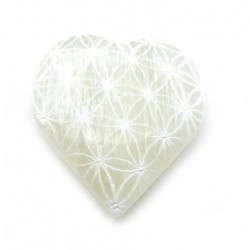 Herz Selenit (Fasergips) 5 - 5,5 cm mit Gravur Blume des Lebens