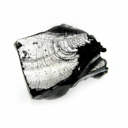 Rohstein Schungit (Steinkohle) A silbrig glänzend 4 cm