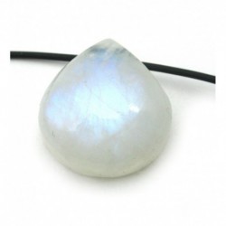 Cabochon gebohrt Labradorit weiß mit Blauschimmer Tropfen breit 2 cm
