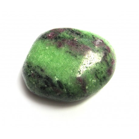 Trommelstein Zoisit (Anyolith) teils mit Rubin 500 g