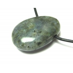 Trommelstein gebohrt Labradorit A